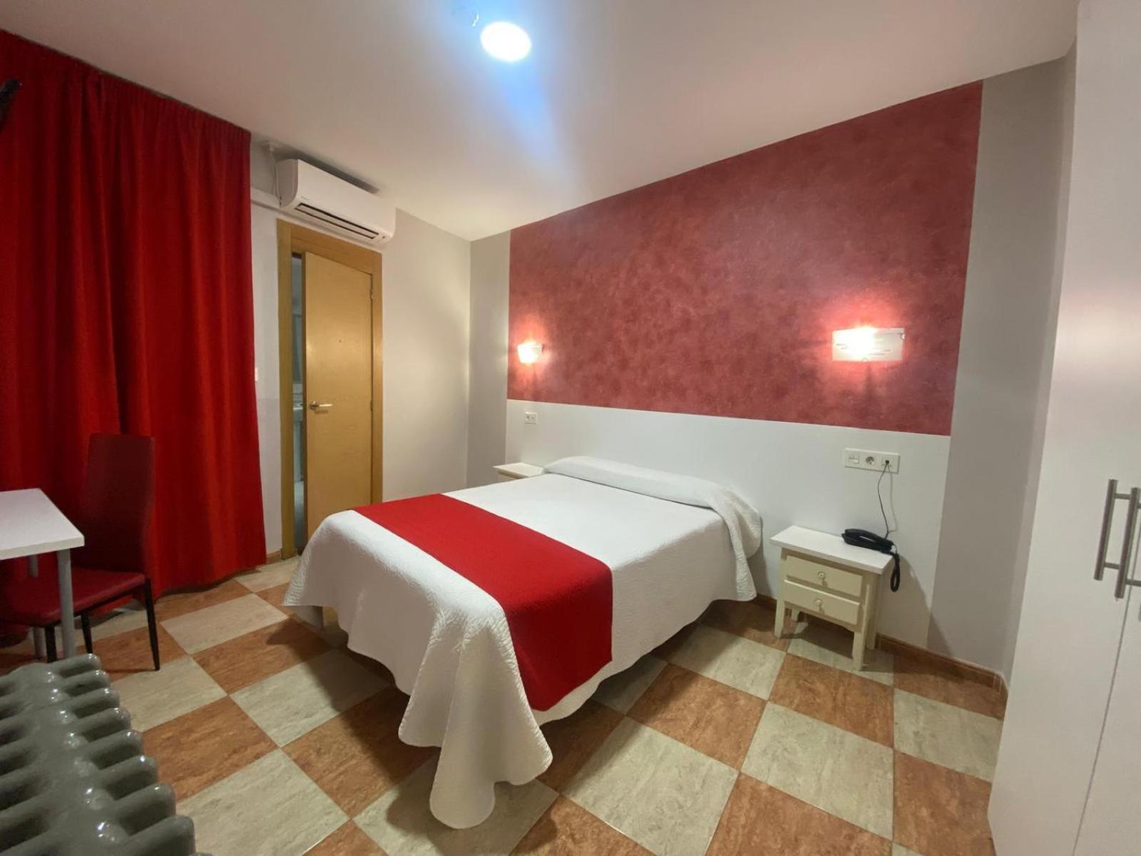 Hostal Sonia Granada Luaran gambar