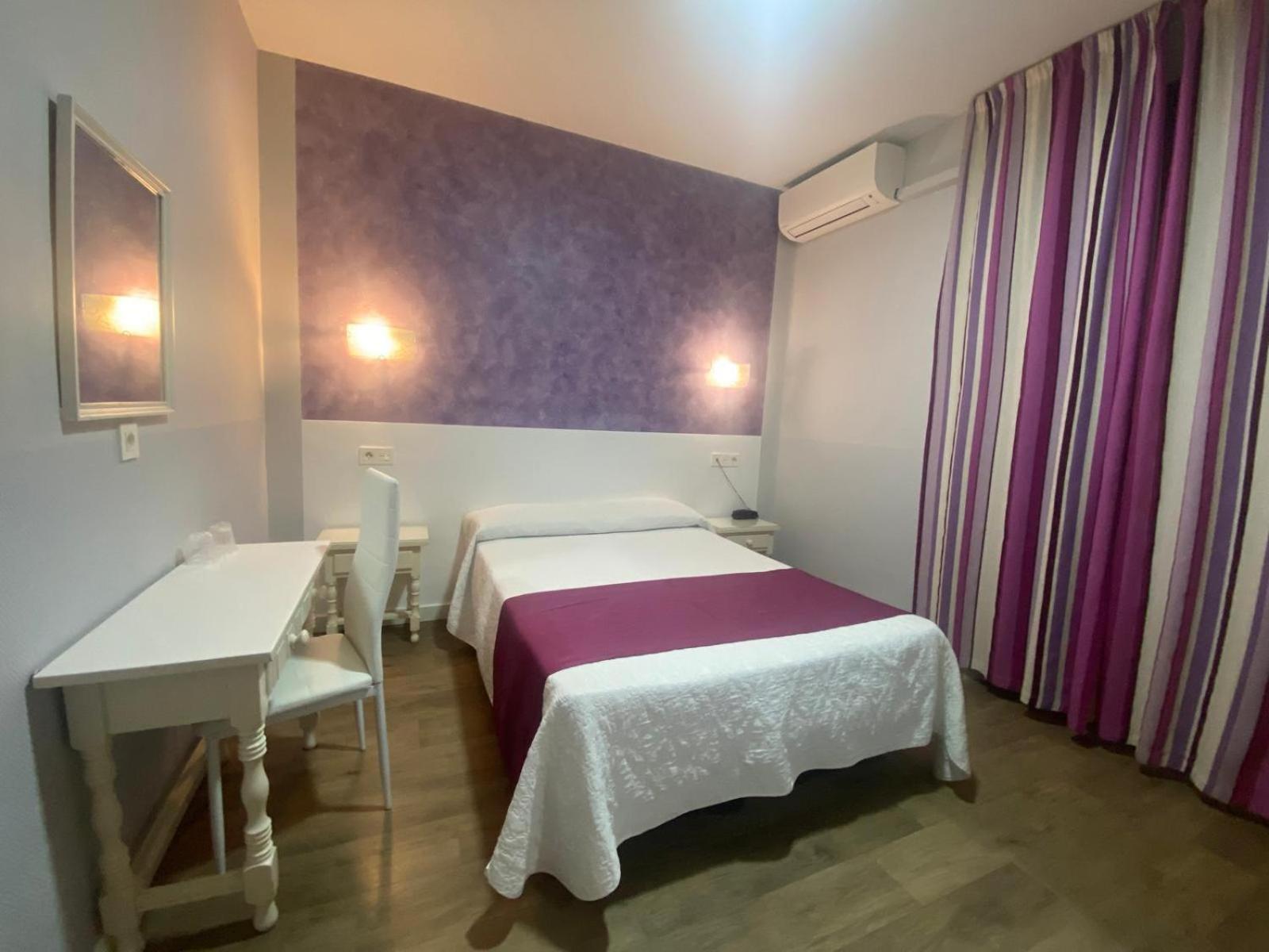 Hostal Sonia Granada Luaran gambar
