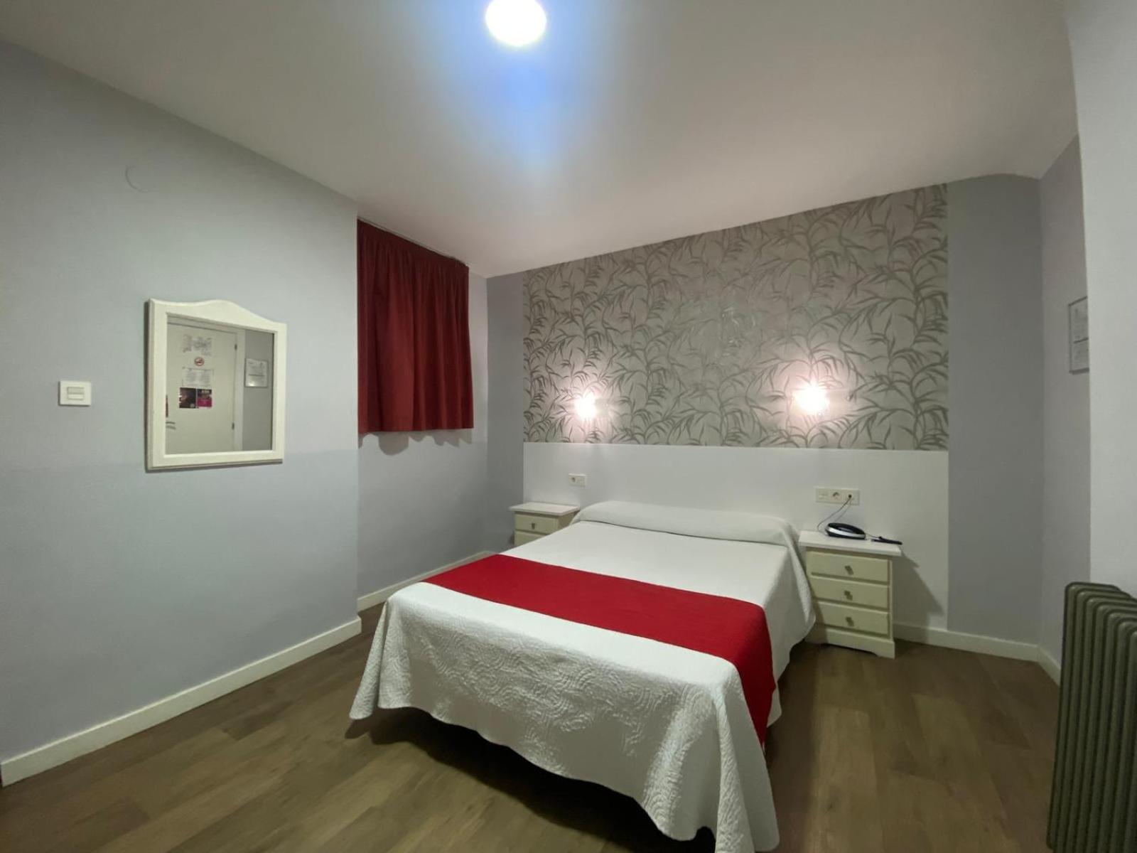 Hostal Sonia Granada Luaran gambar