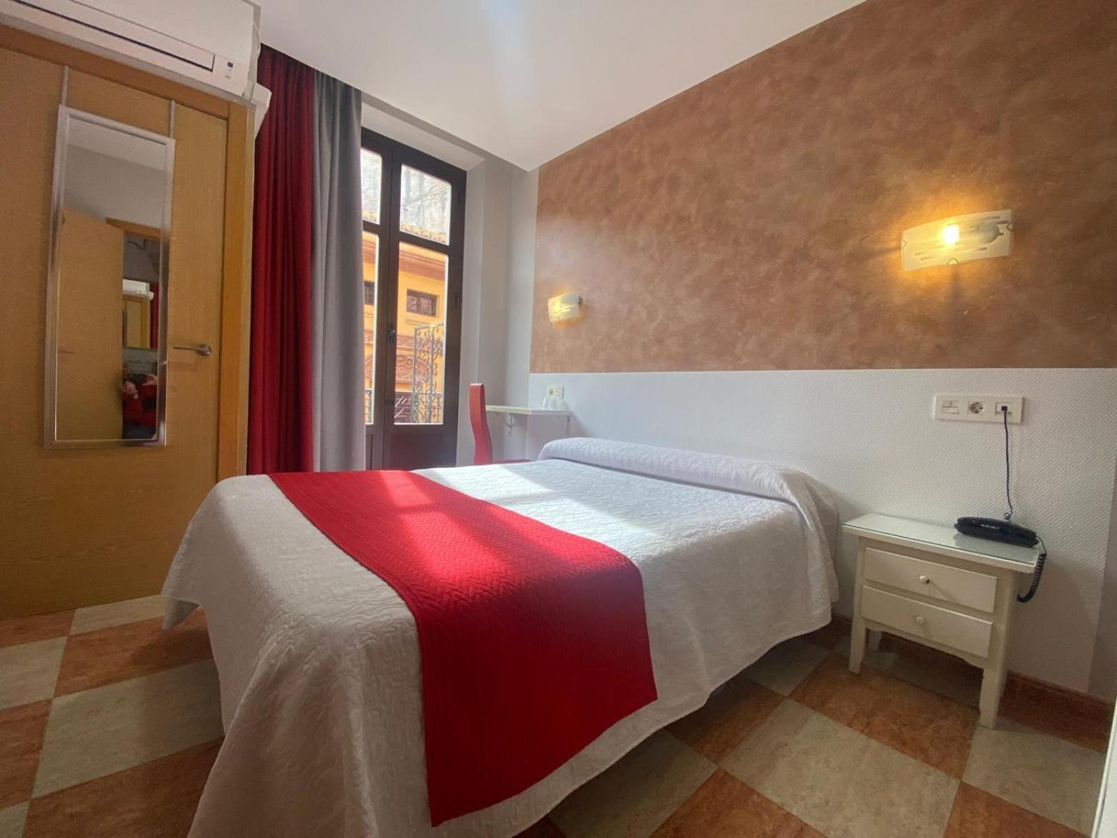 Hostal Sonia Granada Luaran gambar