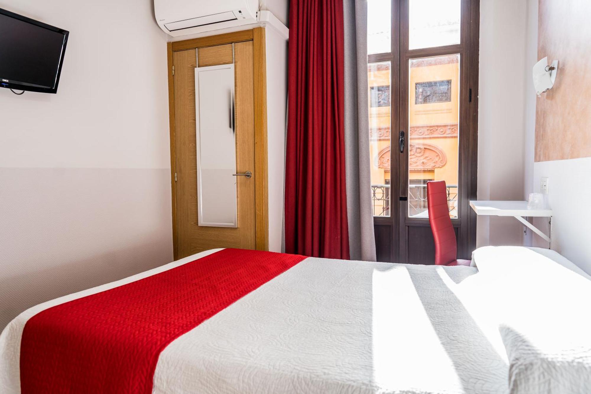 Hostal Sonia Granada Luaran gambar